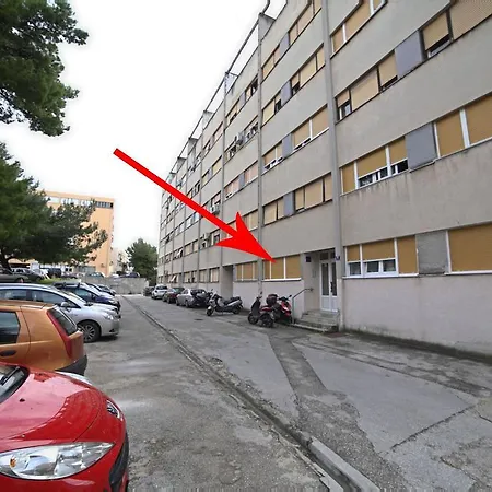 Apartment Center *